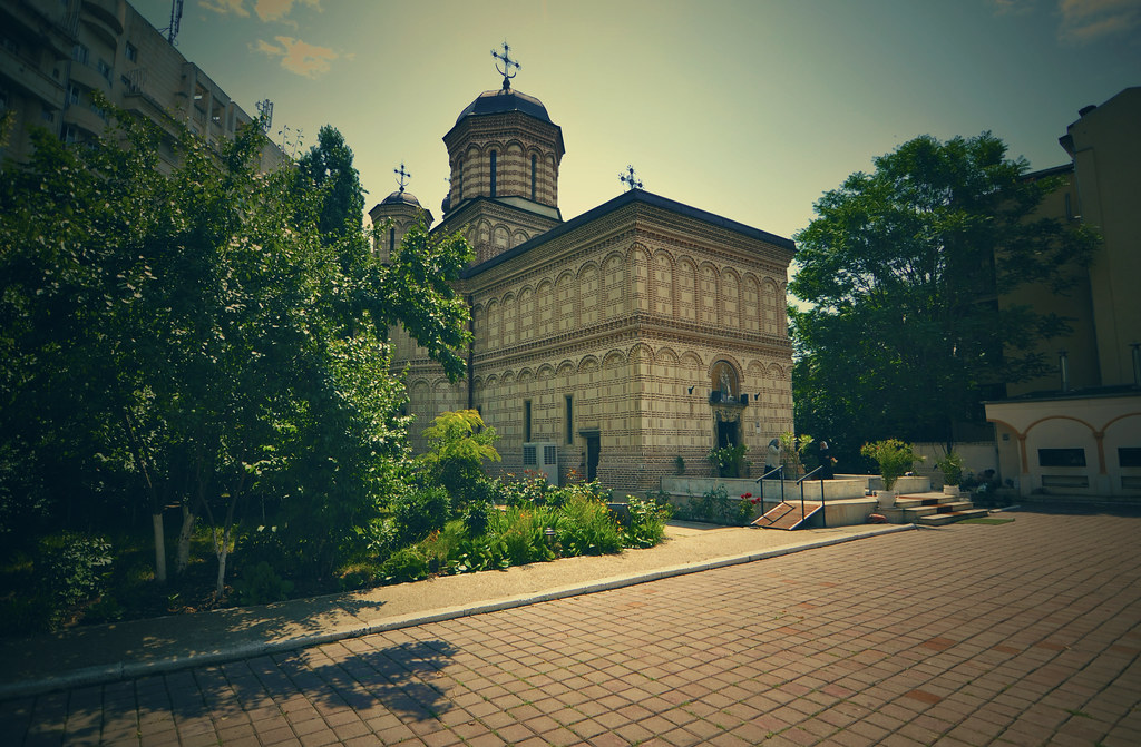 Professional foundation repair construction work